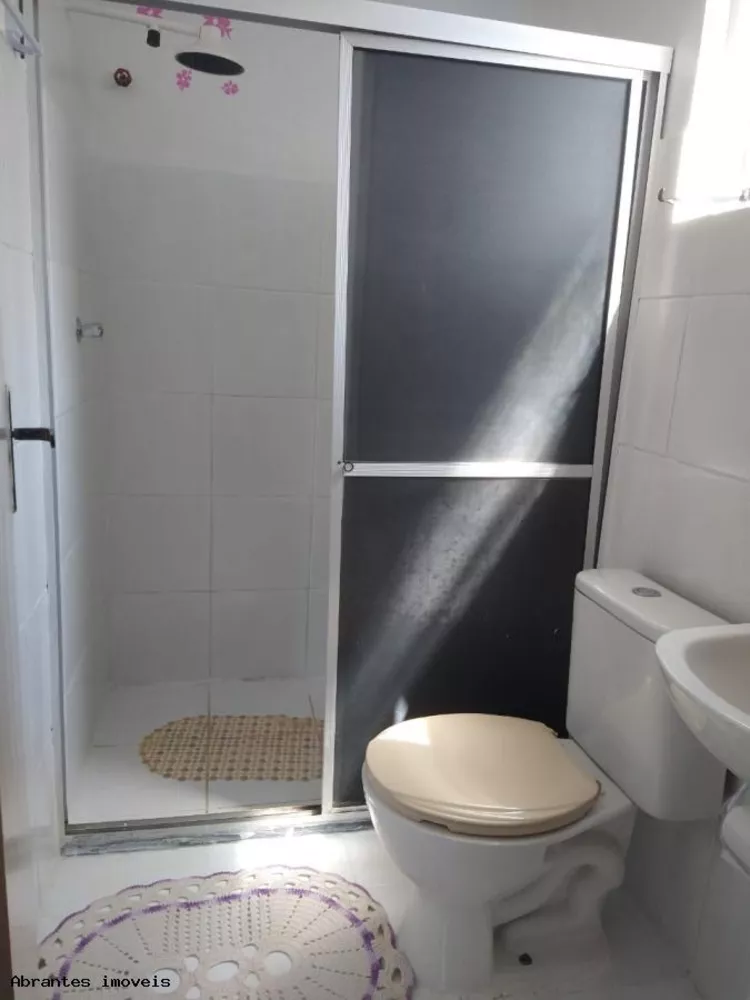 Casa à venda com 2 quartos, 95m² - Foto 2