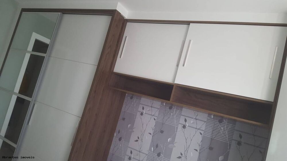 Apartamento à venda com 2 quartos, 62m² - Foto 2