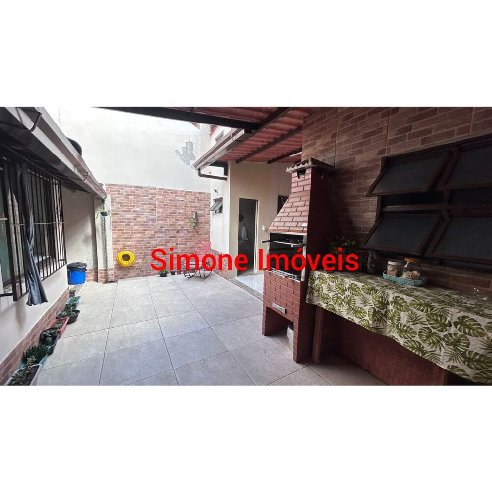 Casa à venda com 2 quartos, 117m² - Foto 3