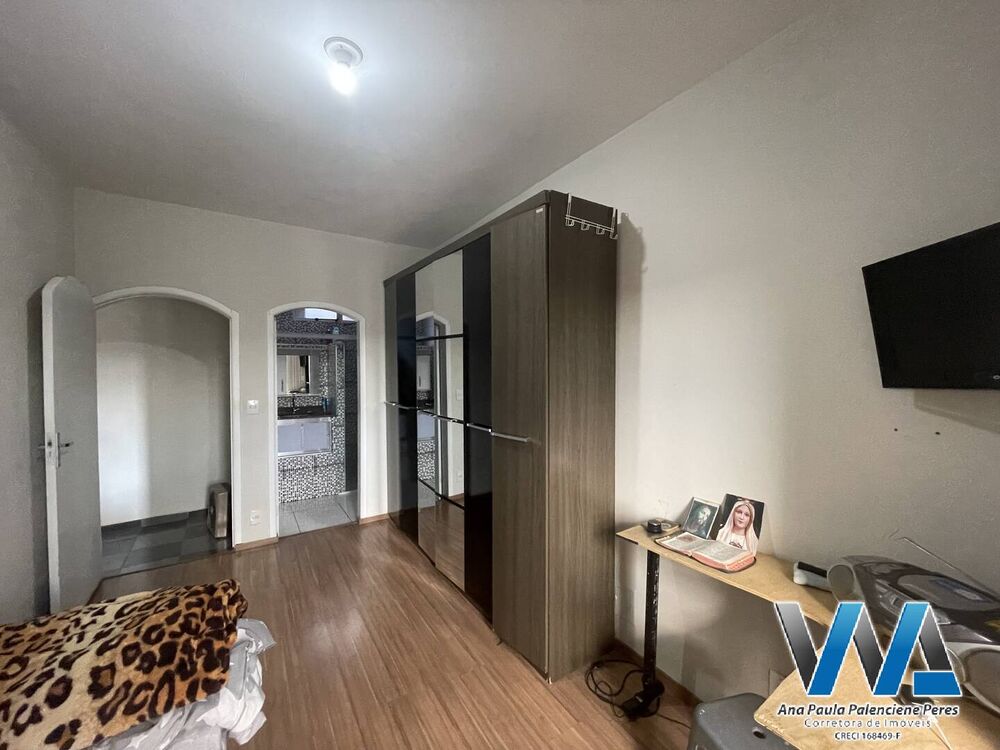 Casa, 5 quartos, 327 m² - Foto 2