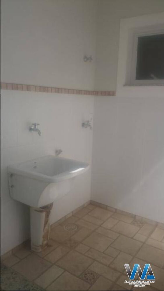Casa à venda com 2 quartos, 87m² - Foto 9
