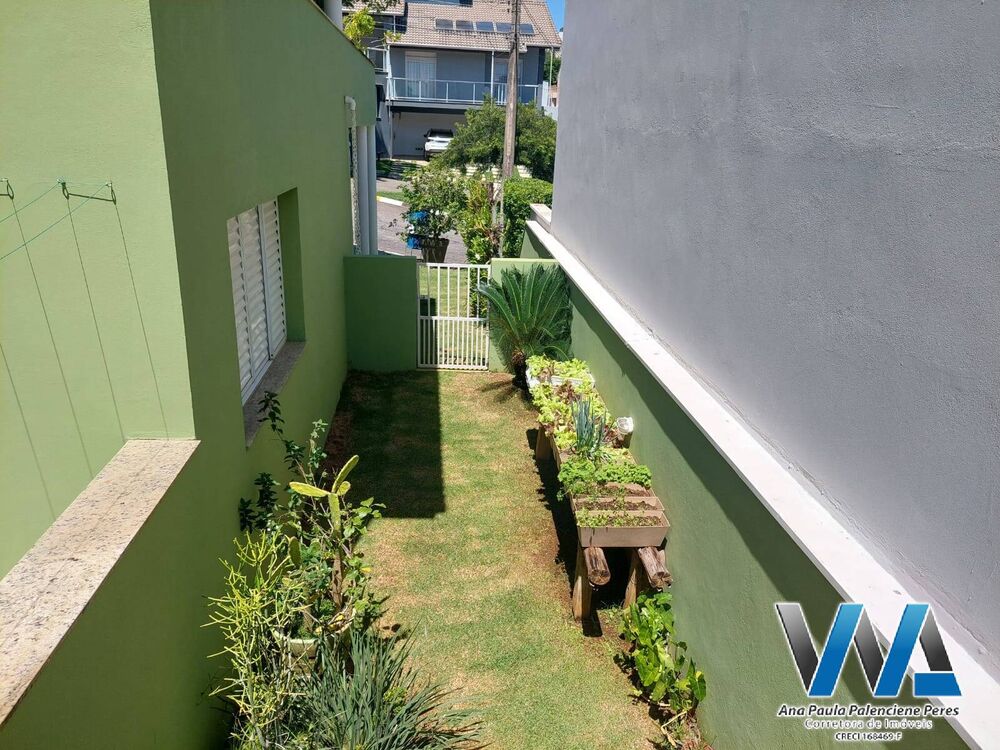 Casa de Condomínio para alugar com 4 quartos, 300m² - Foto 7