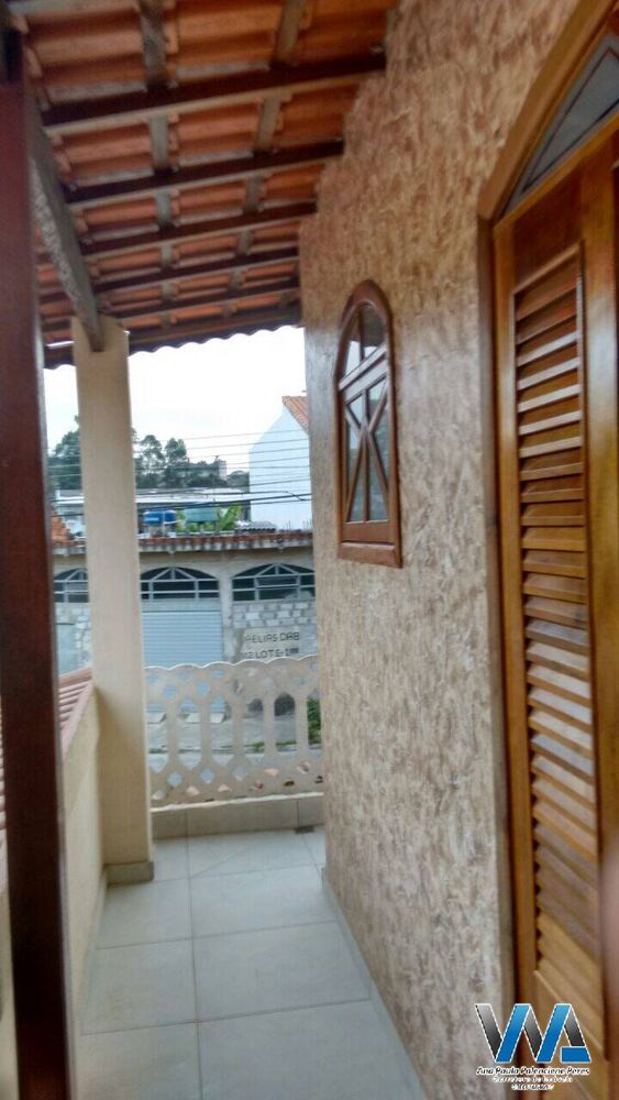 Casa, 4 quartos, 220 m² - Foto 1