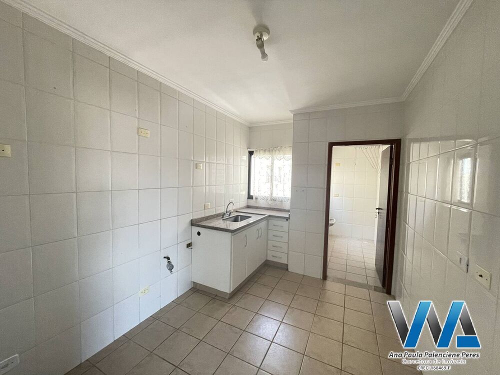 Apartamento à venda com 3 quartos, 112m² - Foto 2