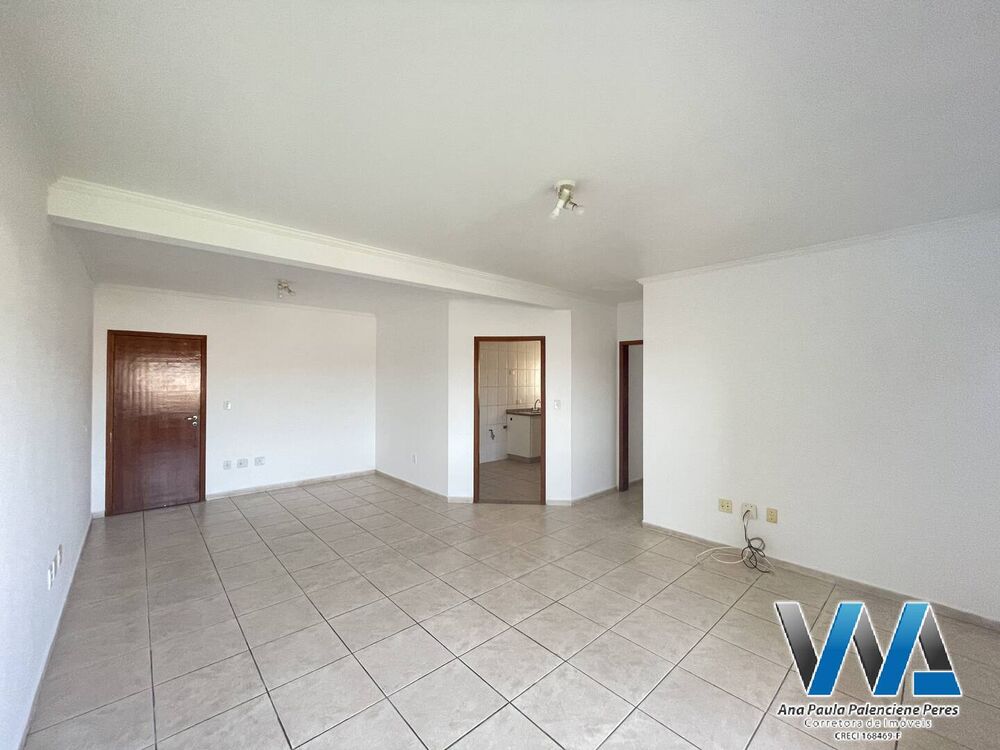 Apartamento à venda com 3 quartos, 112m² - Foto 1