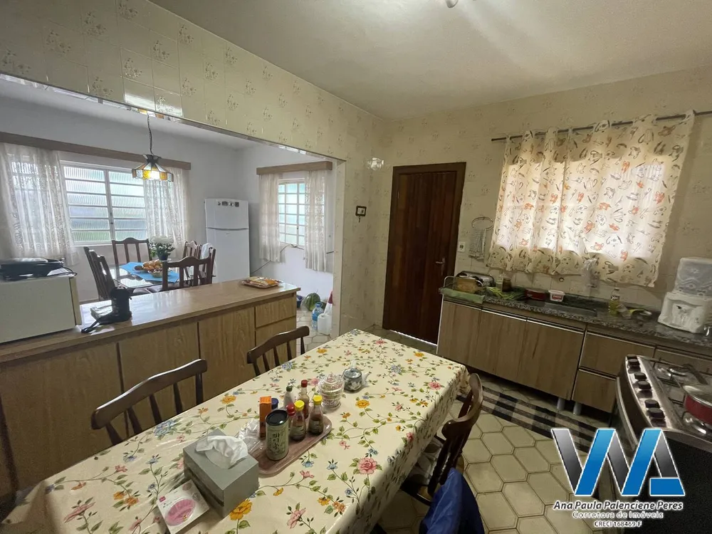 Casa, 5 quartos, 216 m² - Foto 2