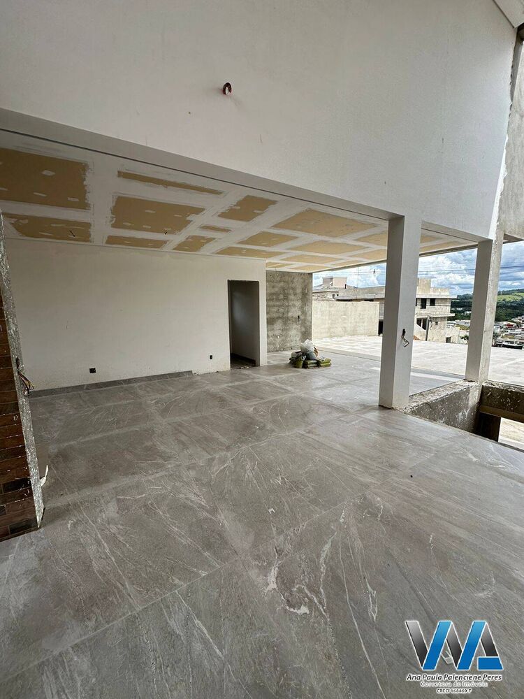 Casa de Condomínio à venda com 3 quartos, 243m² - Foto 4