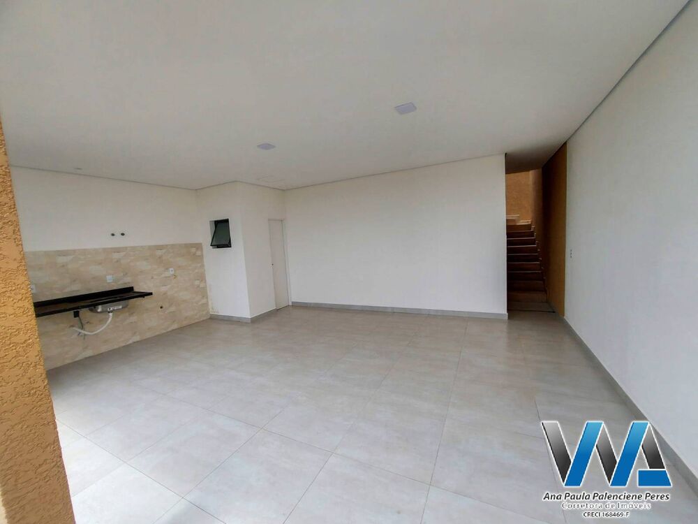 Casa à venda com 3 quartos, 155m² - Foto 2
