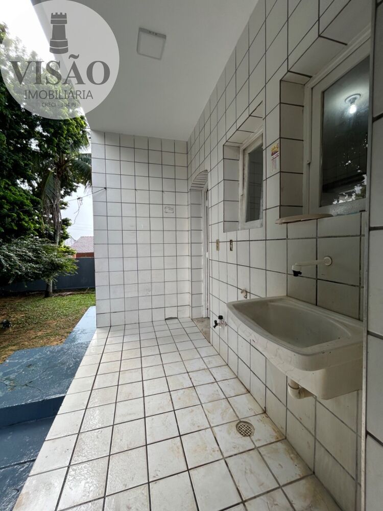 Casa para alugar com 5 quartos, 250m² - Foto 14