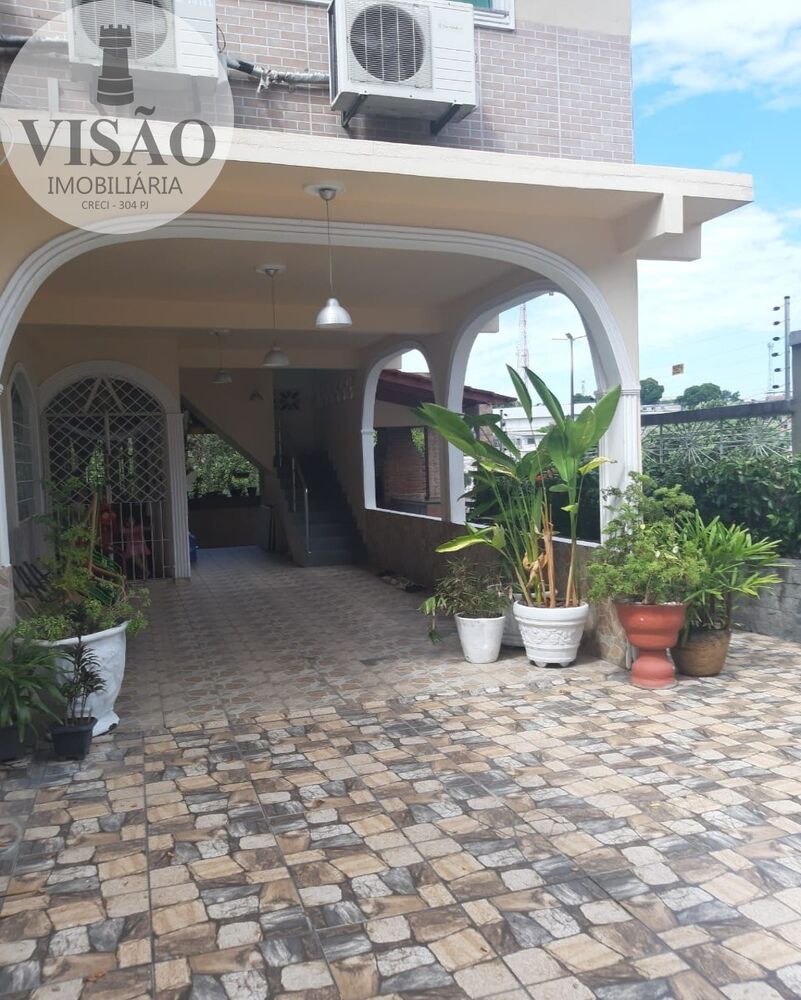 Casa, 4 quartos, 318 m² - Foto 1