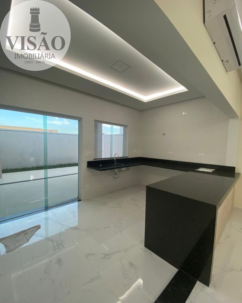 Casa, 3 quartos, 245 m² - Foto 1