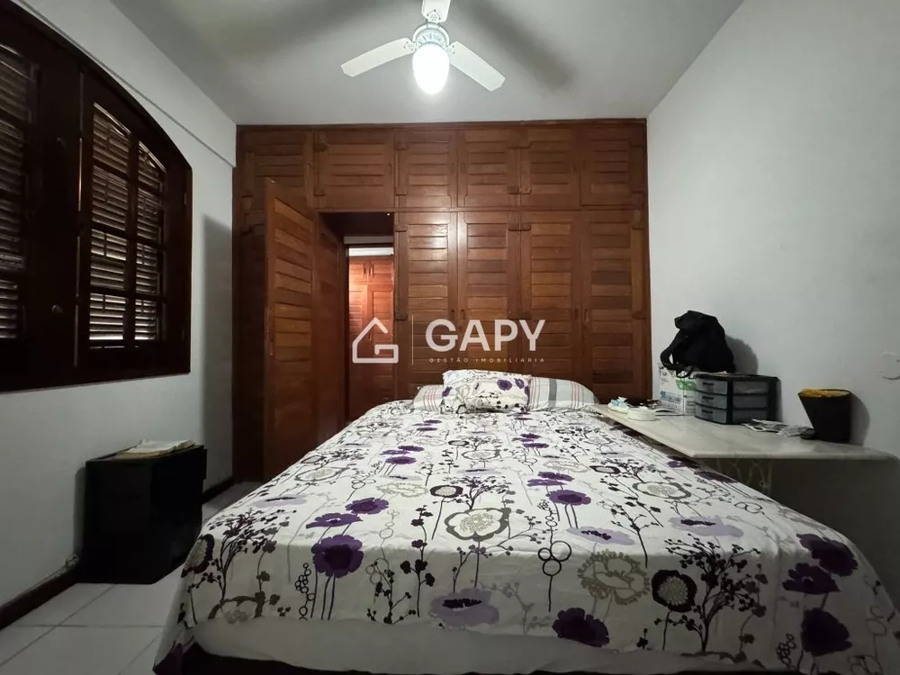 Casa à venda com 3 quartos, 240m² - Foto 26