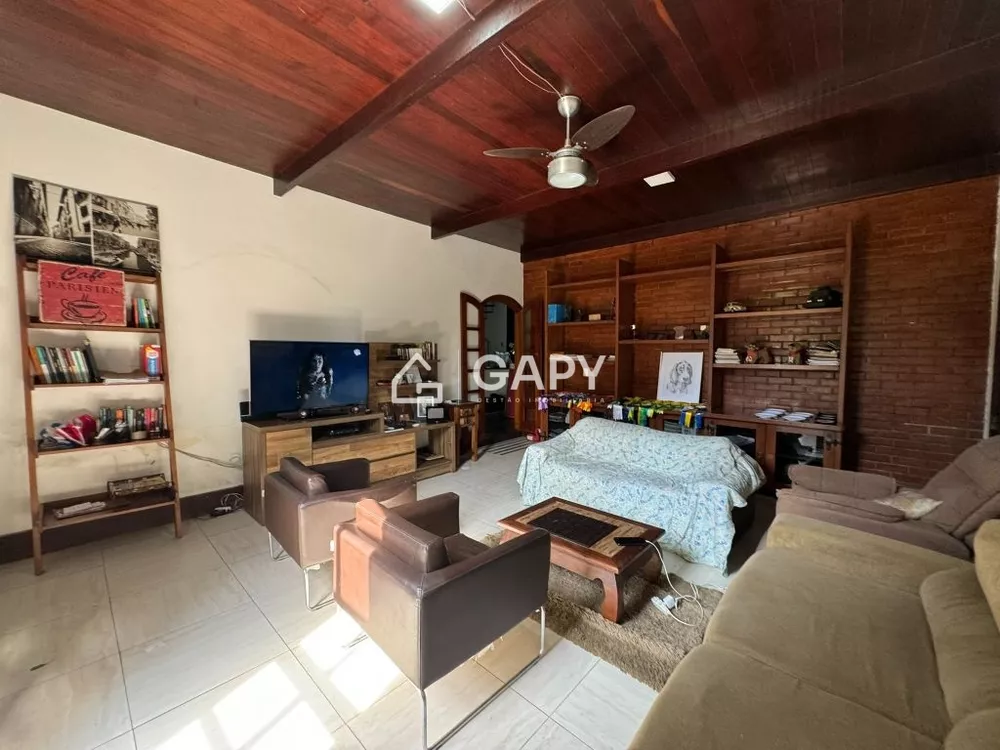 Casa à venda com 3 quartos, 240m² - Foto 13