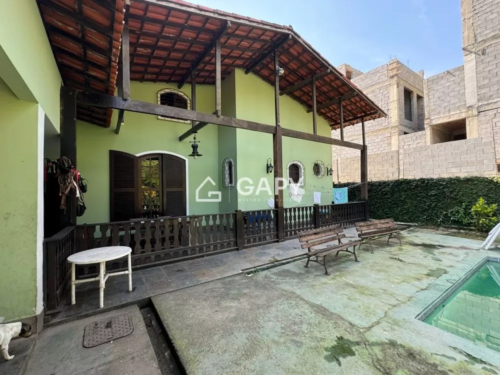 Casa à venda com 3 quartos, 240m² - Foto 10