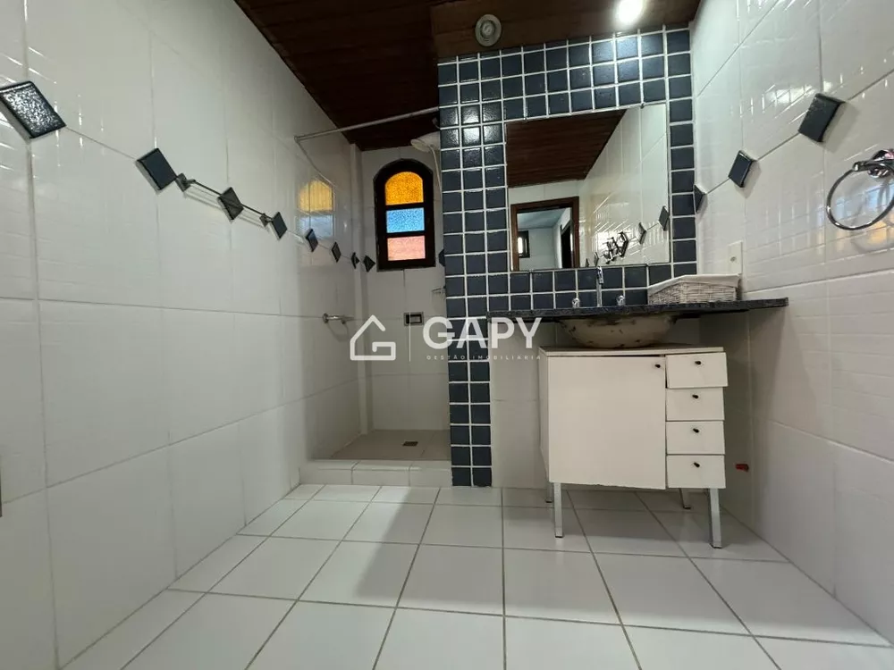 Casa à venda com 3 quartos, 240m² - Foto 28