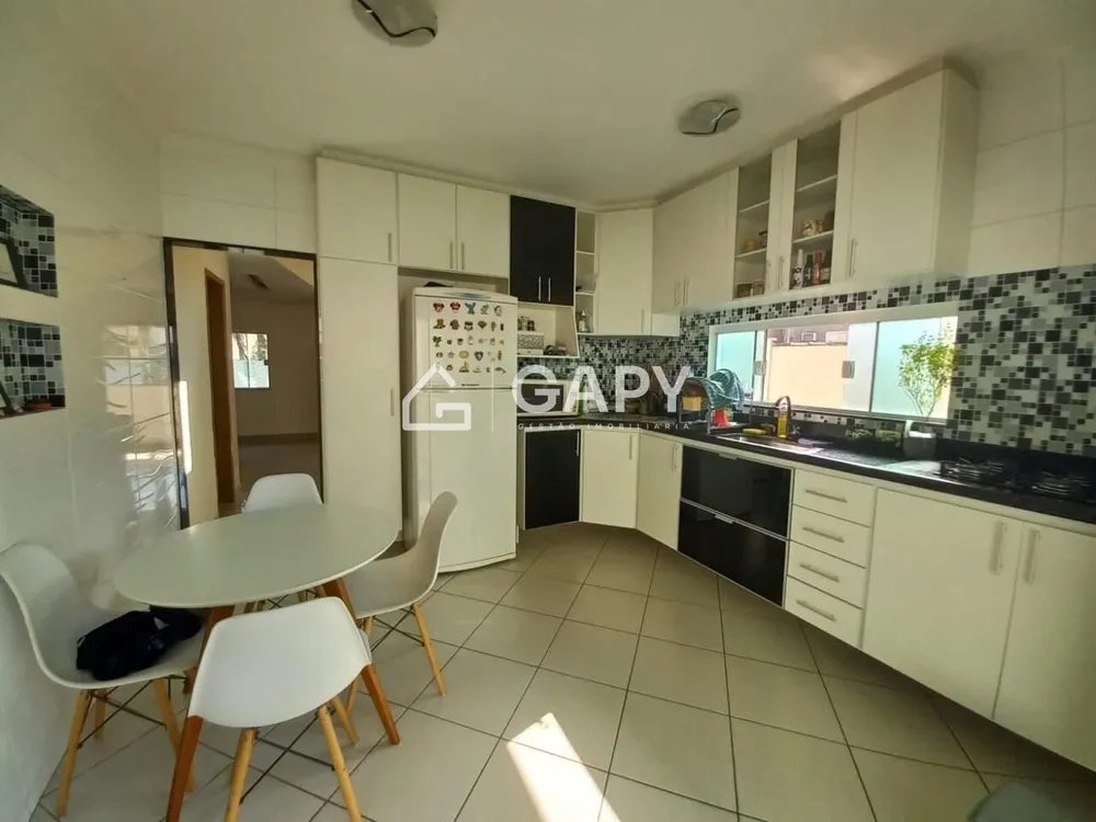 Casa, 3 quartos, 220 m² - Foto 32