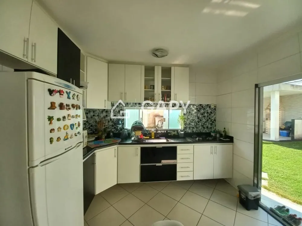 Casa, 3 quartos, 220 m² - Foto 31