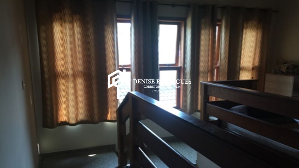 Casa à venda com 3 quartos, 320m² - Foto 15