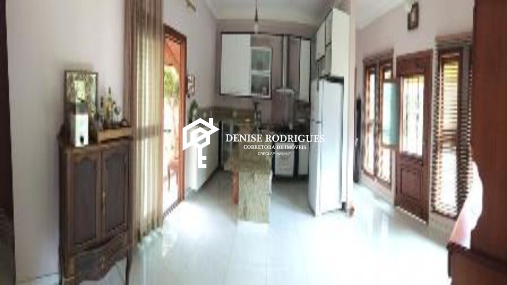 Casa à venda com 3 quartos, 320m² - Foto 3