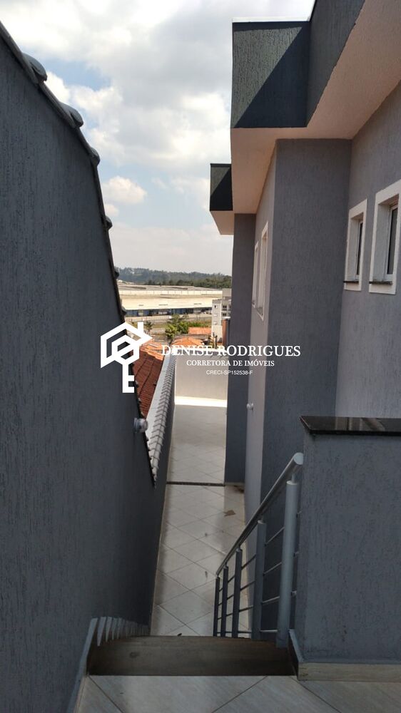 Casa à venda com 3 quartos, 90m² - Foto 1