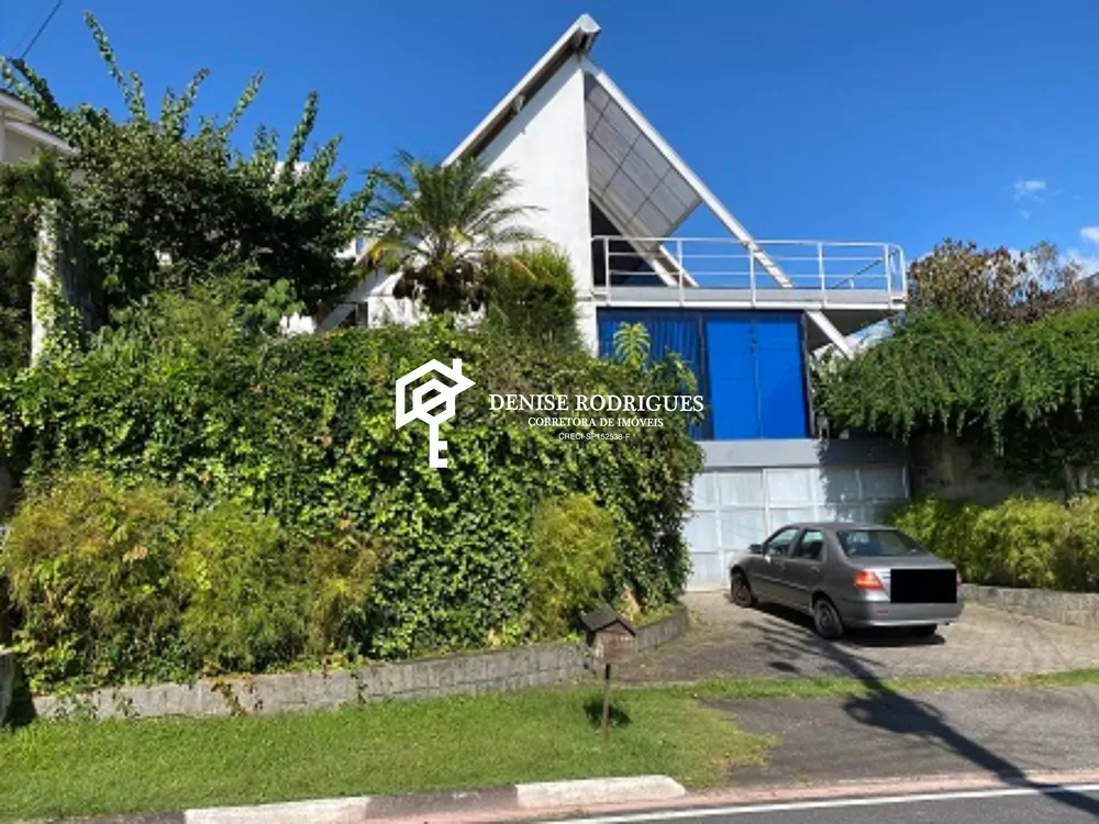 Casa, 3 quartos, 242 m² - Foto 2
