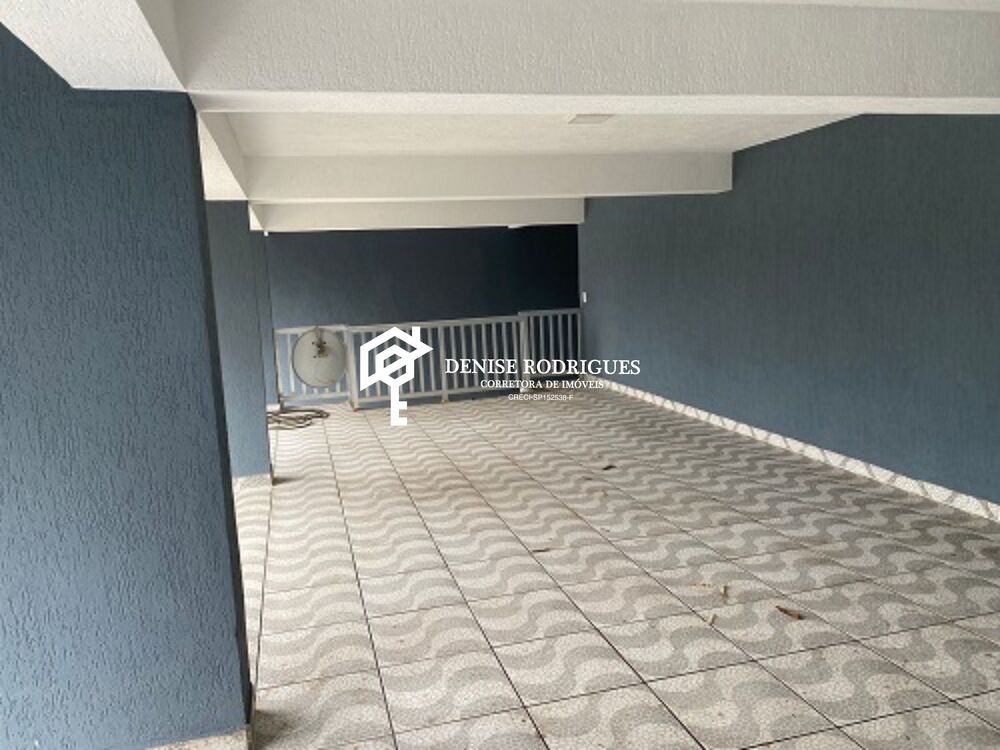 Casa à venda e aluguel com 3 quartos, 200m² - Foto 2