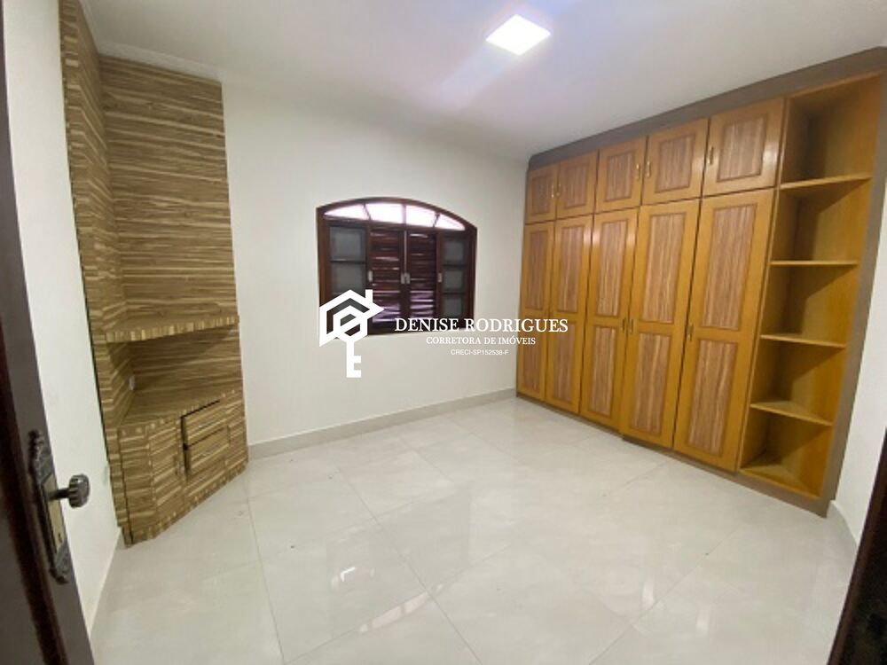 Casa à venda e aluguel com 3 quartos, 200m² - Foto 6