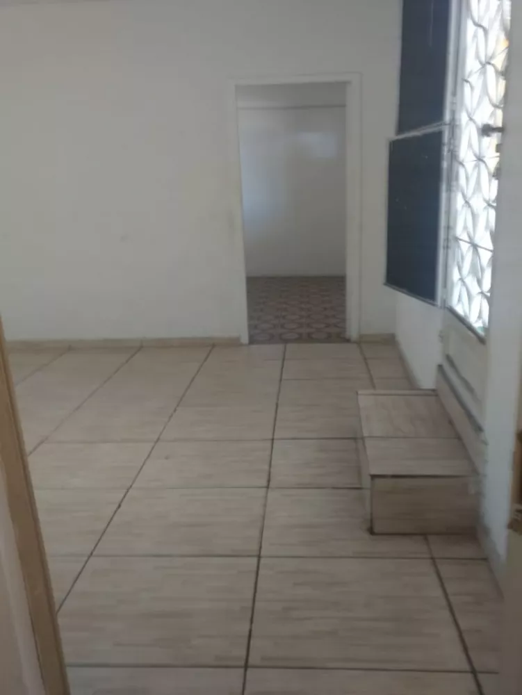 Casa à venda com 4 quartos, 125m² - Foto 4