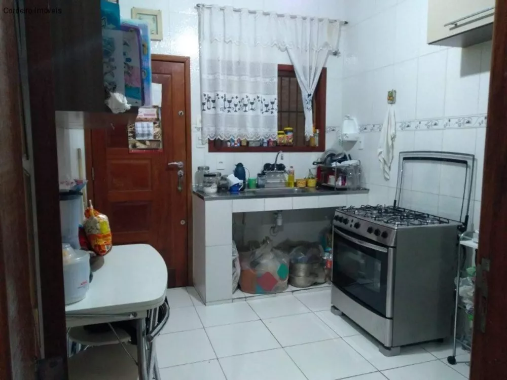 Casa, 3 quartos, 245 m² - Foto 3