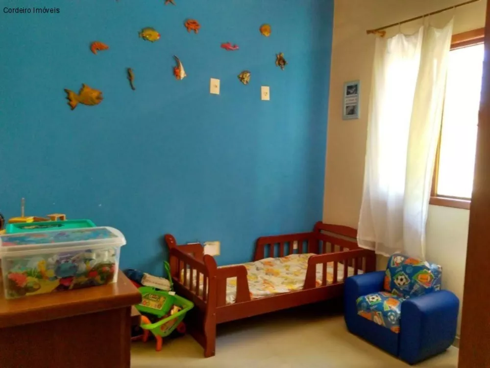 Casa, 3 quartos, 245 m² - Foto 4