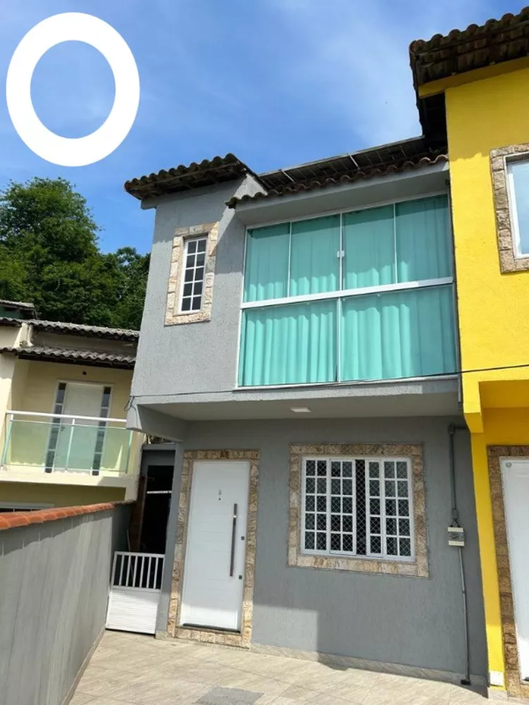 Casa à venda com 2 quartos, 128m² - Foto 1