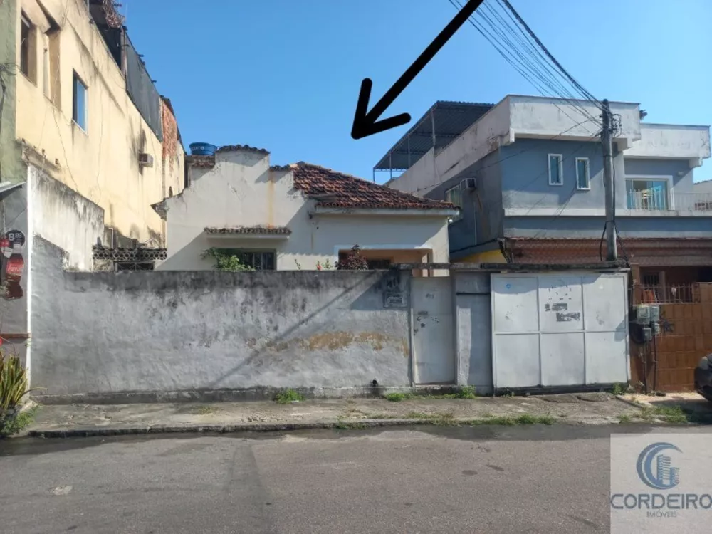 Casa à venda com 3 quartos, 200m² - Foto 2