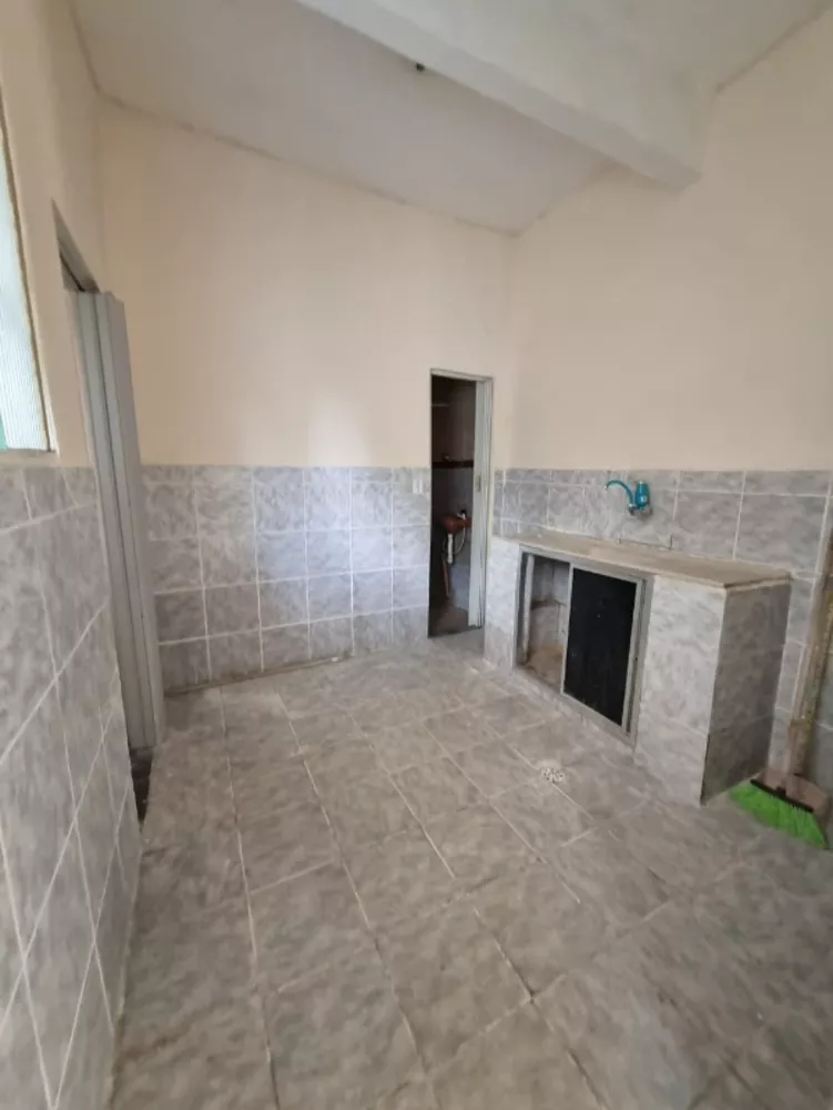 Casa para alugar com 1 quarto, 40m² - Foto 4