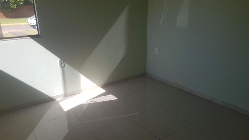 Casa para alugar com 2 quartos, 200m² - Foto 2