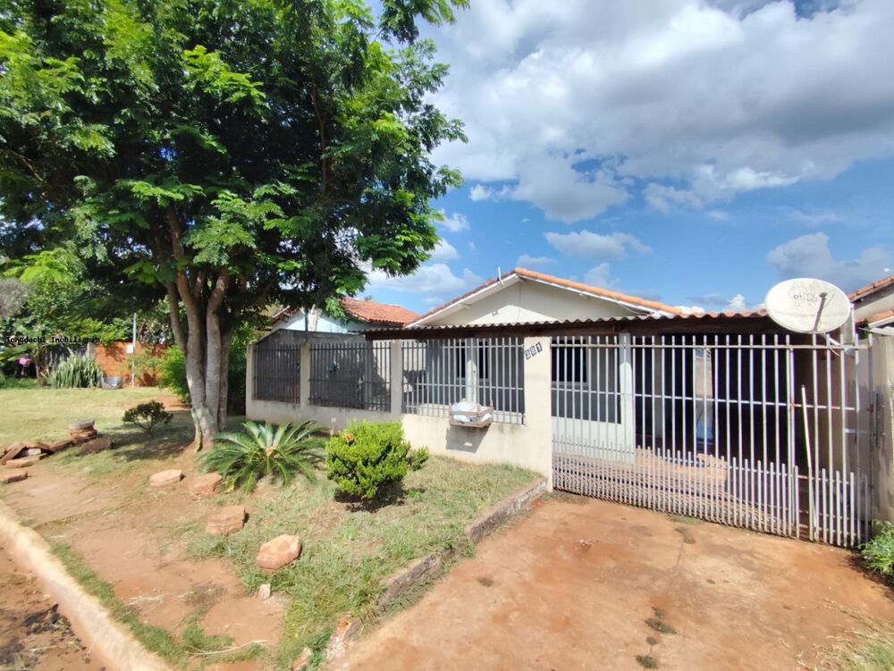 Casa à venda com 4 quartos - Foto 1
