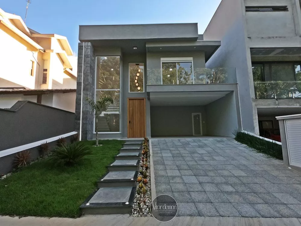 Casa de Condomínio à venda com 3 quartos, 320m² - Foto 1