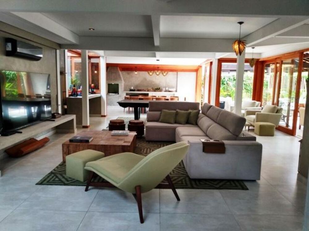 Casa de Condomínio à venda com 4 quartos, 275m² - Foto 4