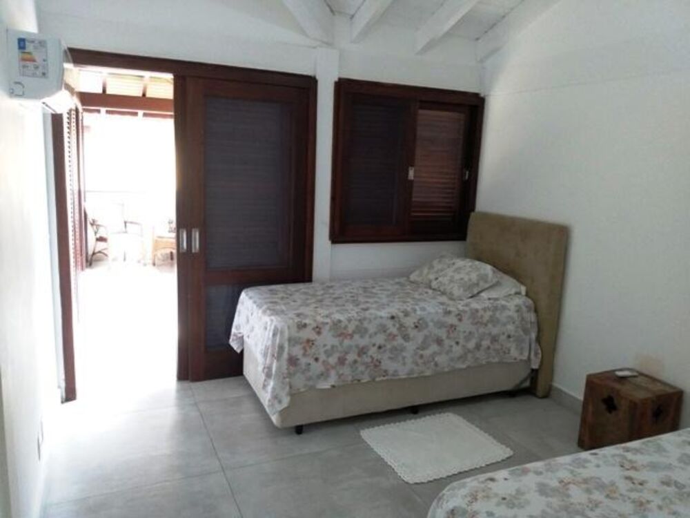 Casa de Condomínio à venda com 4 quartos, 275m² - Foto 35