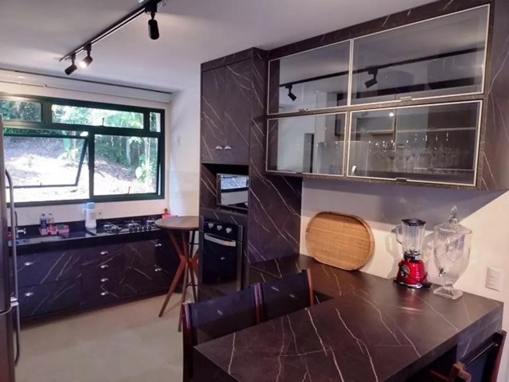 Casa de Condomínio à venda com 4 quartos, 204m² - Foto 7