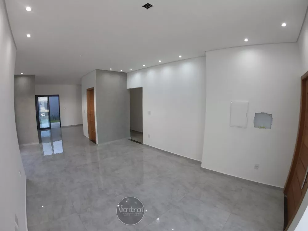 Casa de Condomínio à venda com 3 quartos, 270m² - Foto 3