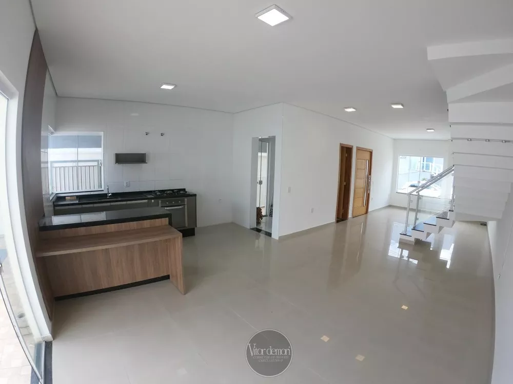 Casa de Condomínio à venda com 3 quartos, 172m² - Foto 2