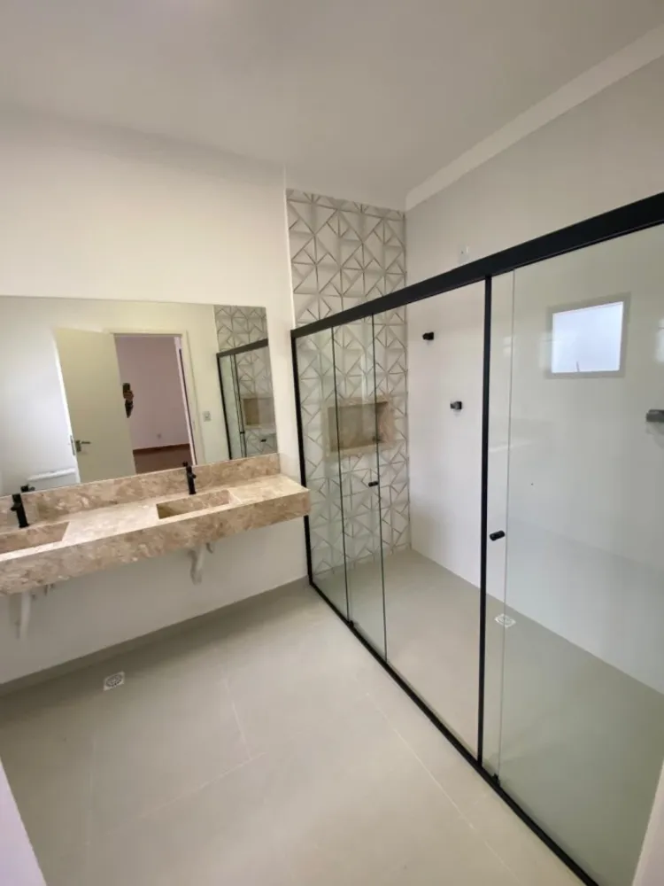 Casa, 3 quartos, 205 m² - Foto 1