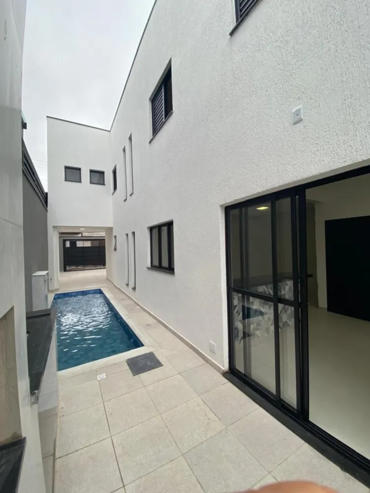 Casa, 3 quartos, 205 m² - Foto 1