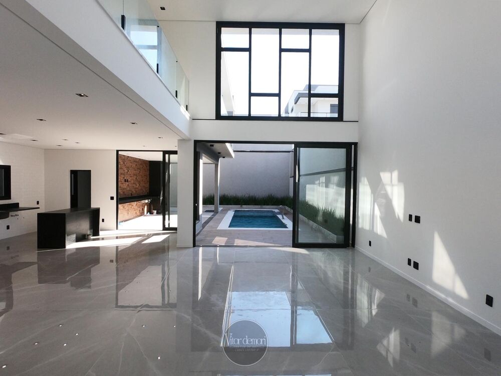 Casa de Condomínio à venda com 3 quartos, 250m² - Foto 4