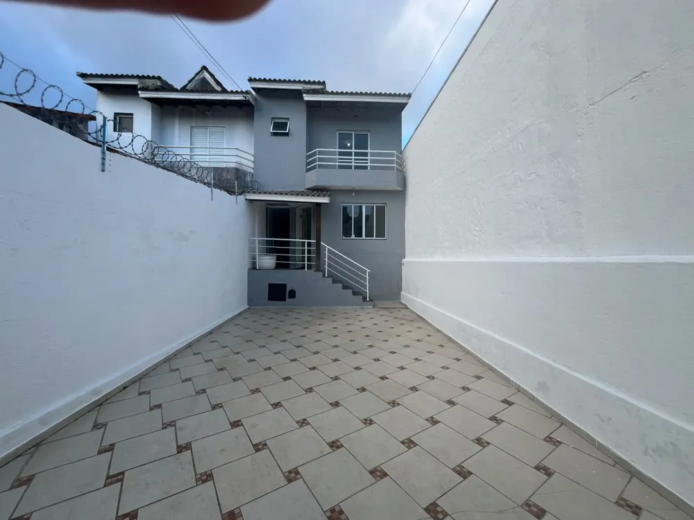 Casa, 3 quartos, 122 m² - Foto 1