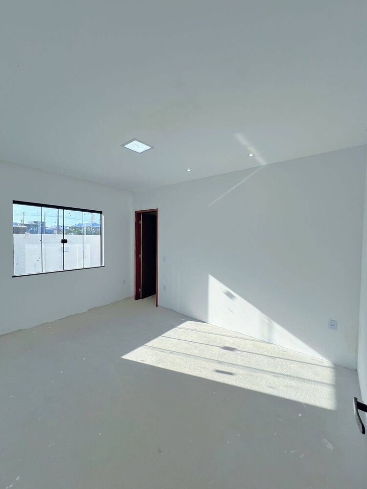 Casa à venda com 3 quartos, 360m² - Foto 2