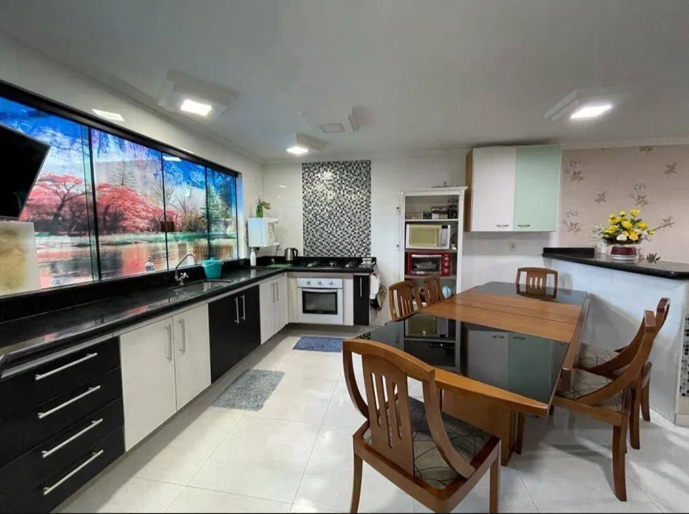 Casa, 5 quartos, 299 m² - Foto 4