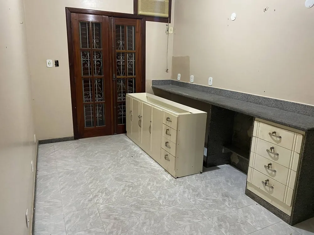 Casa, 4 quartos, 250 m² - Foto 22