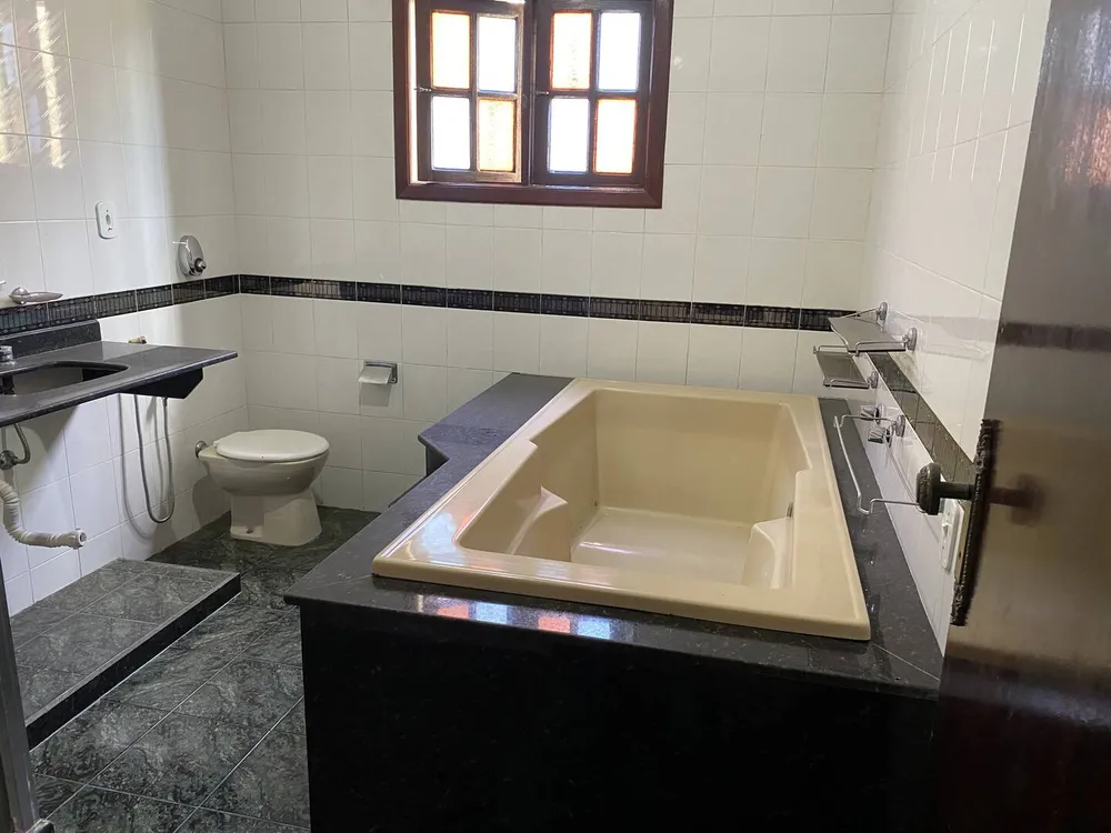 Casa, 4 quartos, 250 m² - Foto 13