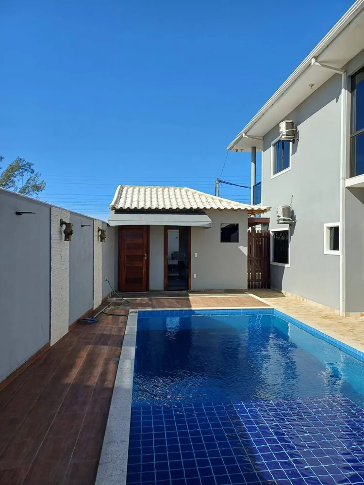Casa, 5 quartos, 315 m² - Foto 1